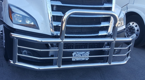 Pare-chocs de camion semi-remorque de style nouveau d'usine Dongsui, protections de cerf pour Freightliner Cascadia, Volvo, International Prostar, Kenworth, Peterbilt, Mack Pinnacle