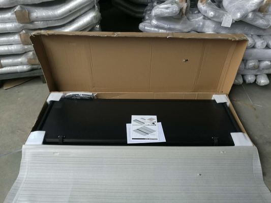 Couverture se pliante dure en aluminium de Tonneau de Wholesale Black Color de fabricant d'OEM pour d max 2013 4 portes
