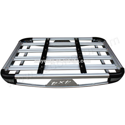 panier universel de galerie de complices de la collecte 4x4 avec la lumière