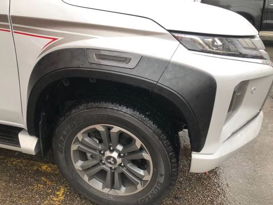 Mitsubishi Triton 2019 fusées d'amortisseur de camion