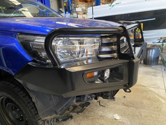 Le manteau 2015 de poudre de barre de Taureau de camion de Toyota Hilux Revo 2015 a poli
