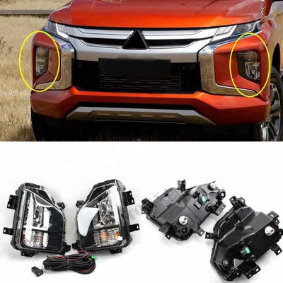 La voiture de la lumière 4x4 de queue de phare de Mitsubishi Triton a mené l'antibrouillard de Drl conduisant la lampe