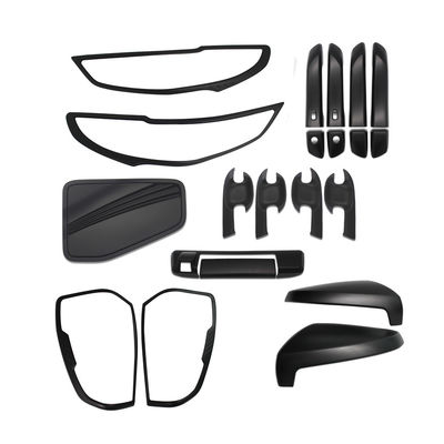L'ensemble complet noir 4x4 de Chrome prennent des accessoires de couverture de voiture pour Mazda BT50 2021