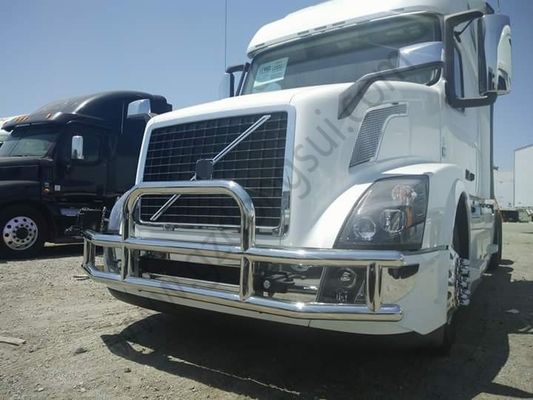 Dongsui usine classique dur usine nord-américaine prix d'origine nouveau style semi-camion pare-chocs de cerf gardiens pour le cargo Cascadia Volvo International Prostar Kenworth Peterbilt Mack Pinnacle